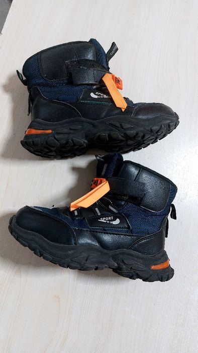 Ботинки, макасы, сандали