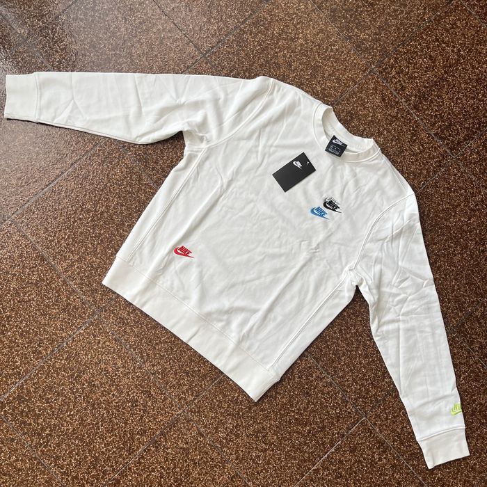 Nike бяла блуза - M,L,XXL