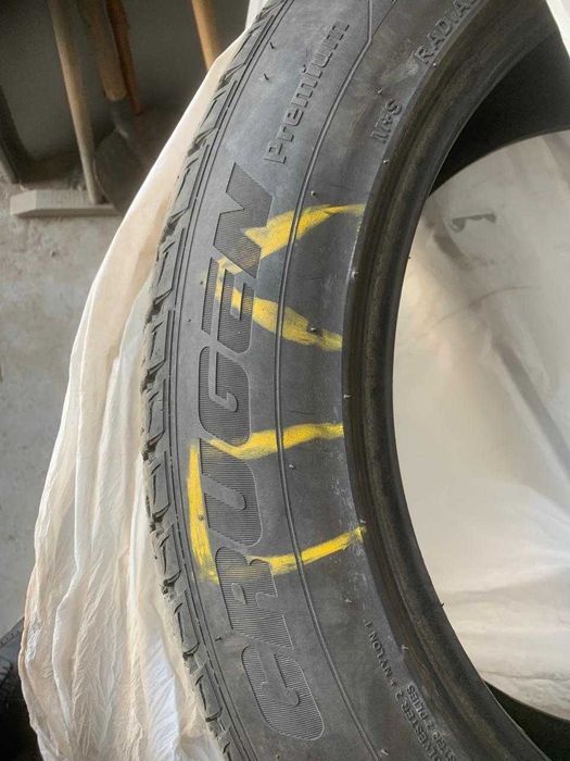 Продам шины 235/55/19