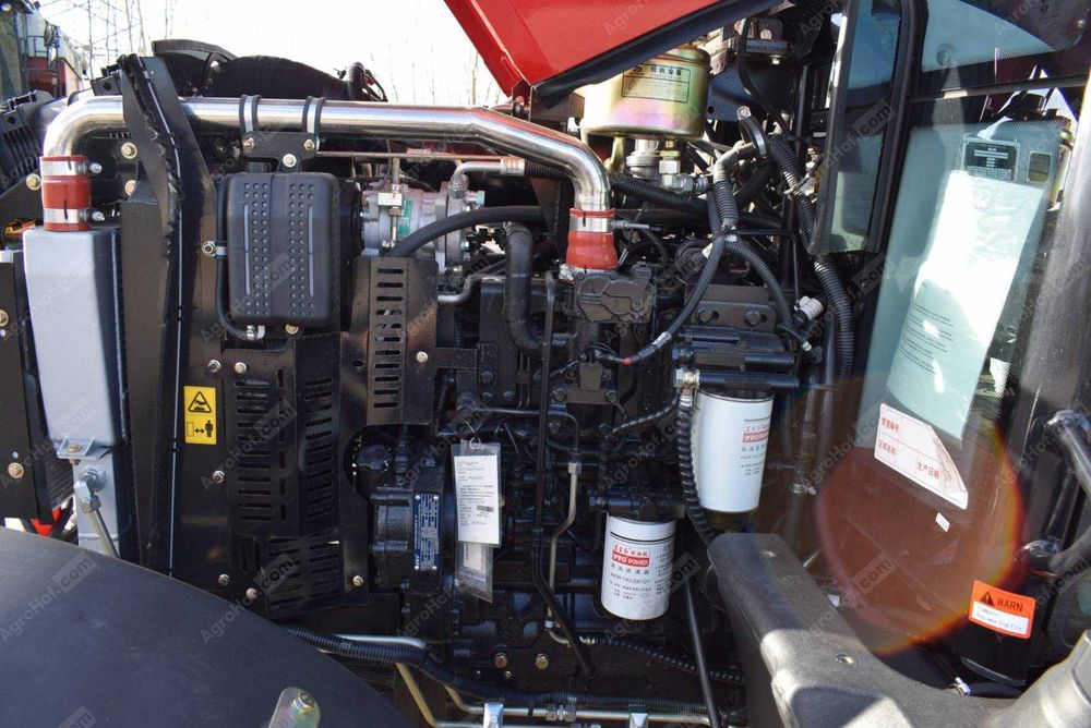 YTO Tractor de 95 CP cu cabină / YTO NLY954