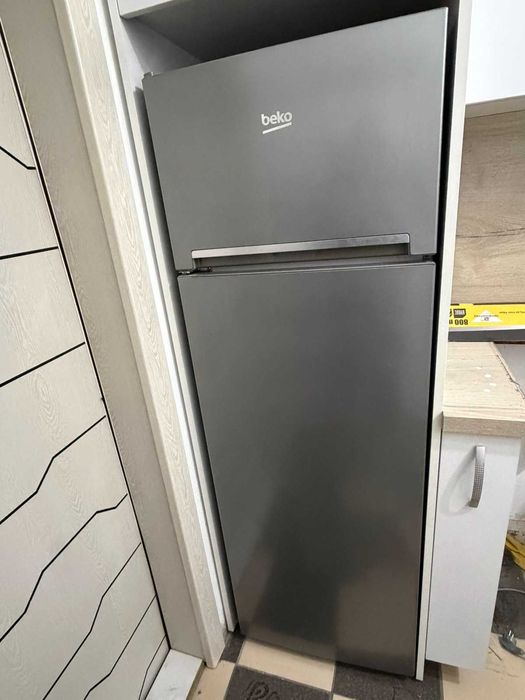 Хладилник Беко в супер състояние.