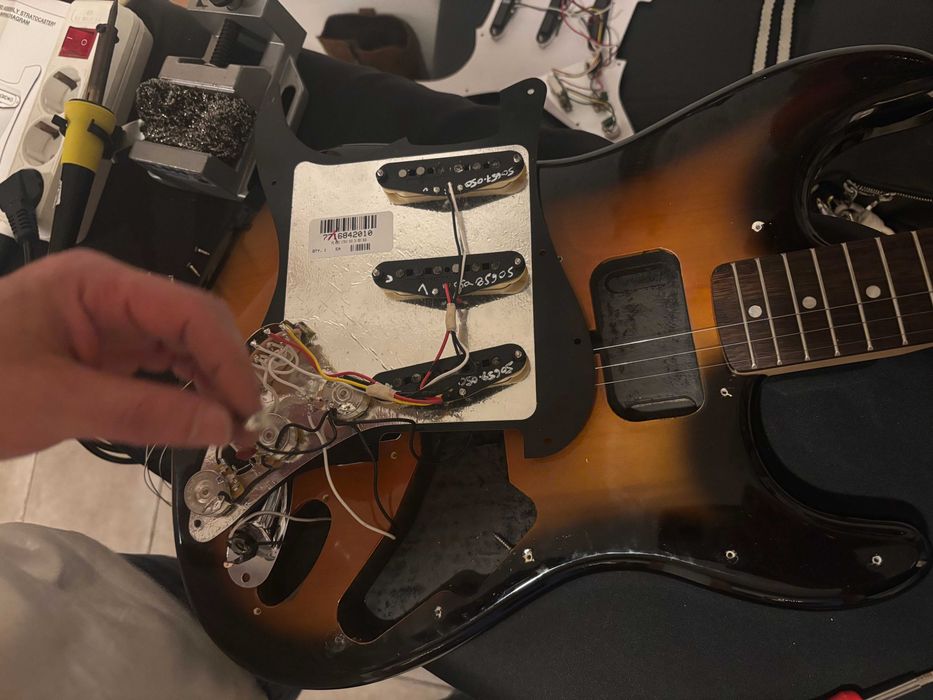 serviciu chitara electrica setup,upgrade,mentenanta,reparatie