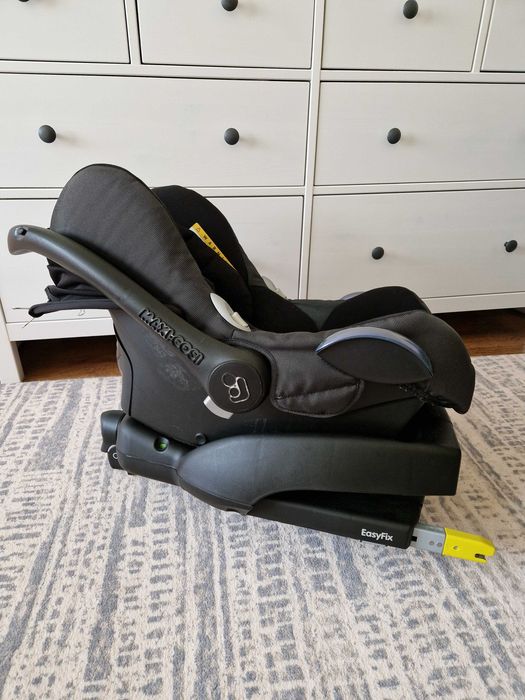 Vând sistem Isofix pentru scaun auto