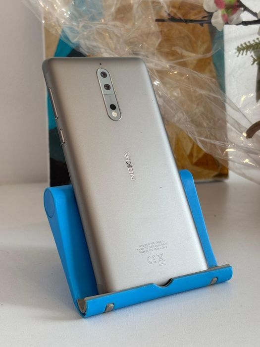 Nokia 8 ca NOU 4GB Ram cu 64GB Stocare
