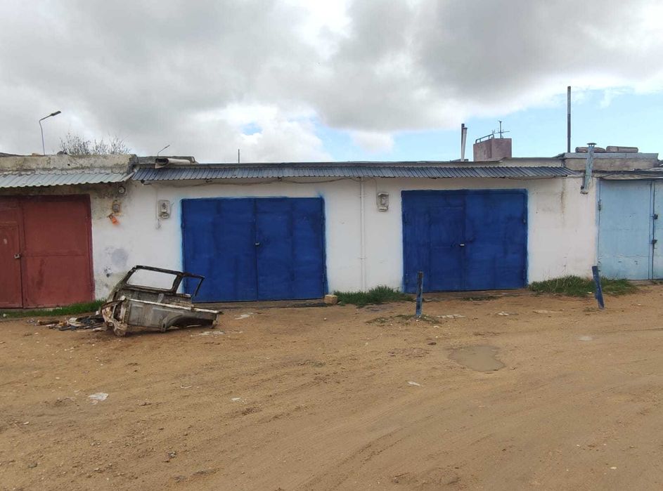 Продам два гараж срочно 29a