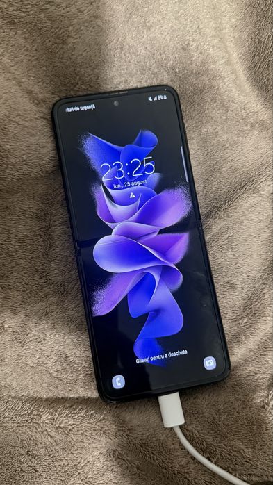 Samsung Galaxy Z Flip 3