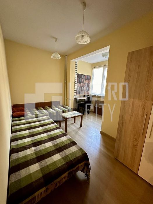 Продава се Тристаен апартамент в София, Изгрев - 86 кв.м за 3954 €/кв.м - Снимка #12
