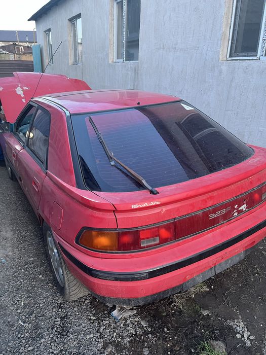 Продам по запчастям мазда 323 слепая