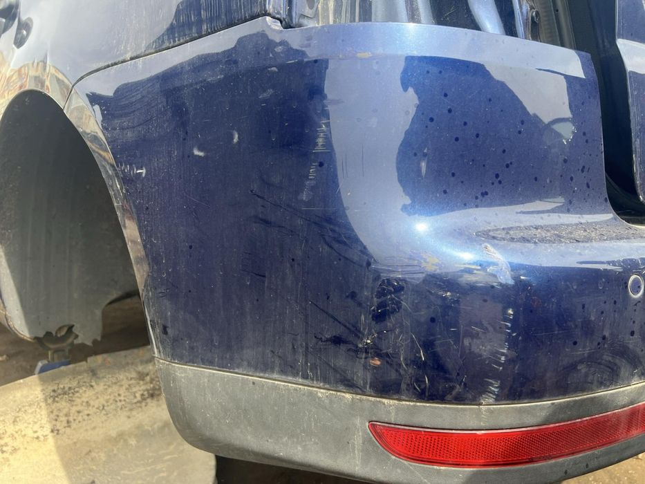 Задна броня VW TOURAN 1T2 туаран  facelift с отвори за парктроник