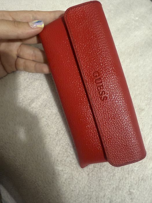 Оригинални слънчеви очила на Guess