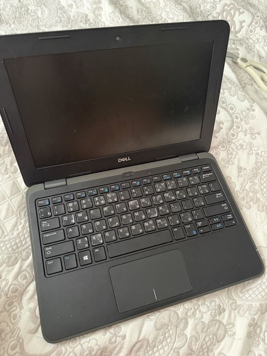 Ноутбук dell продаеться