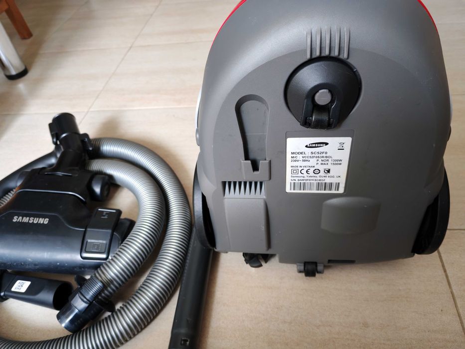 Aspirator  cu sac NOU 1500 wati