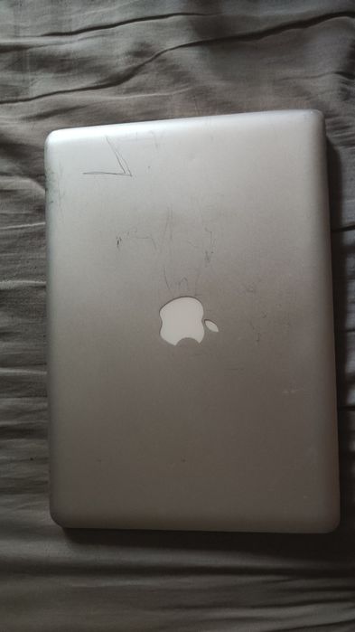 Macbook на части