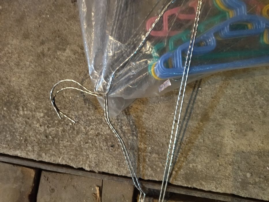 Вешалки для одежды