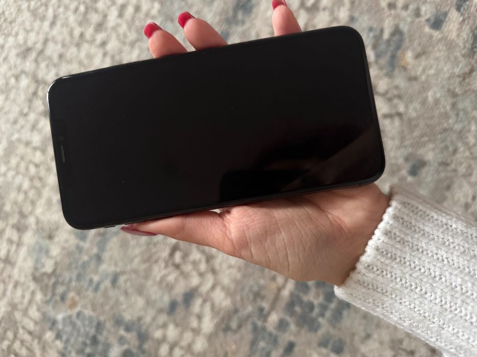 iPhone XS Max – 64GB – Работи, с дефекти по екрана