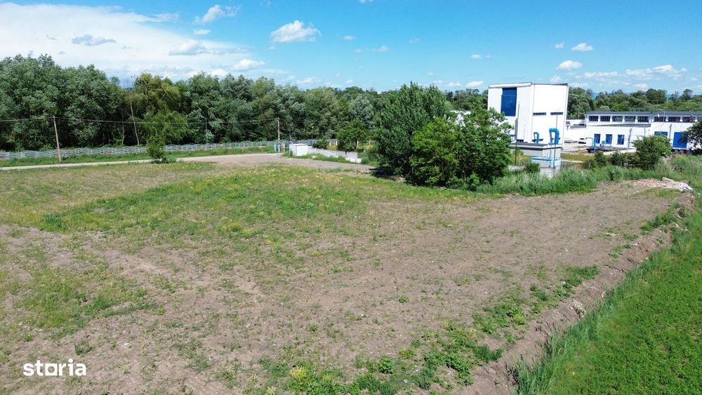 De vânzare teren industrial intravilan în suprafață de 5.000 mp
