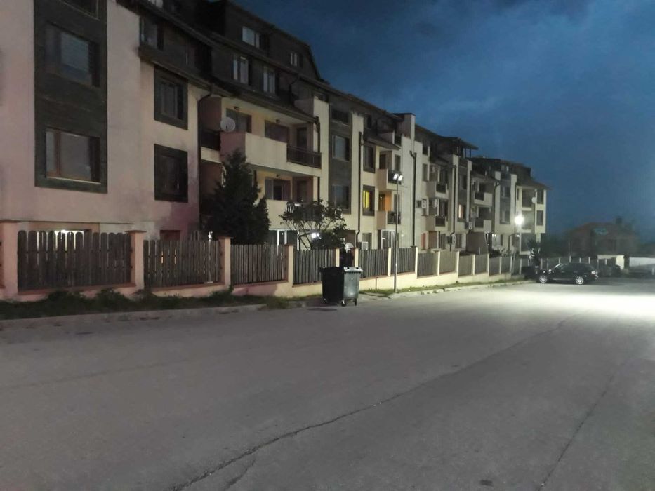 продава гараж Банско