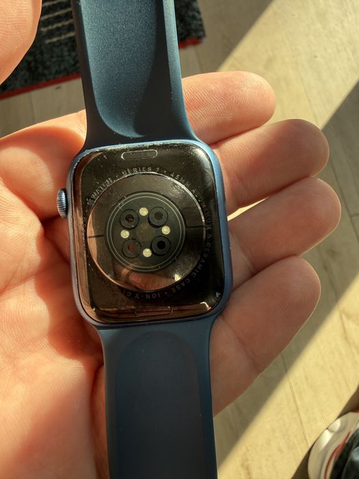 Apple Watch Series 7 45mm GPS – stare bună, funcțional complet