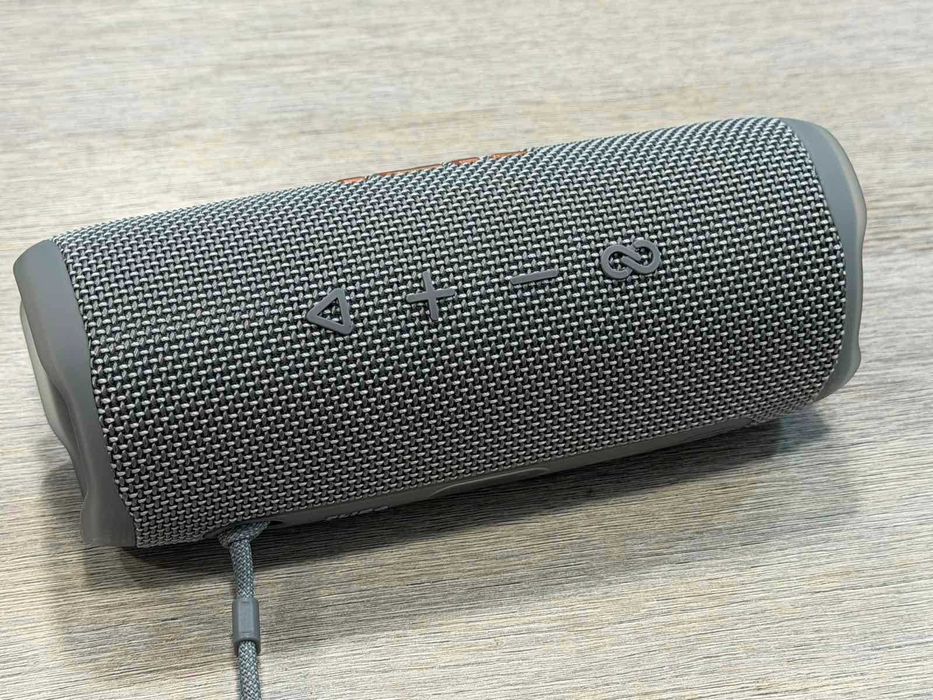 JBL Flip 6 Grey