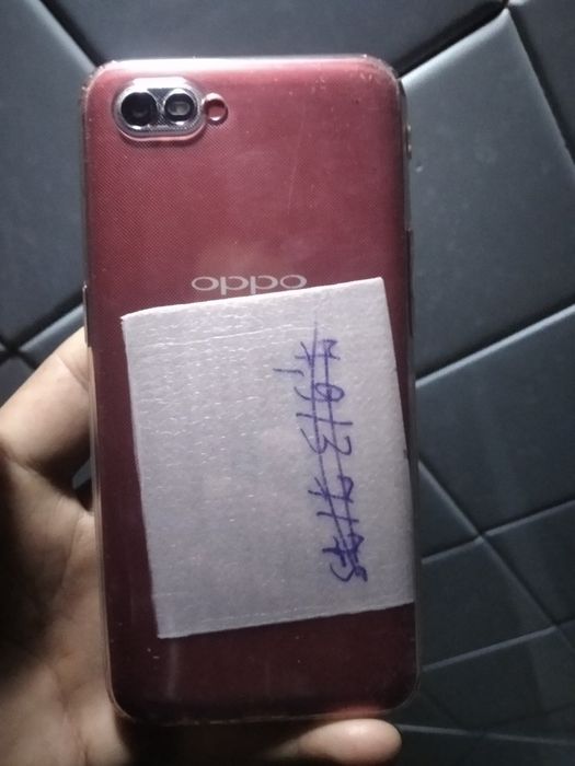 Oppo a1k sotiladi oluvchilar busa 600 ming yana kelishamiz