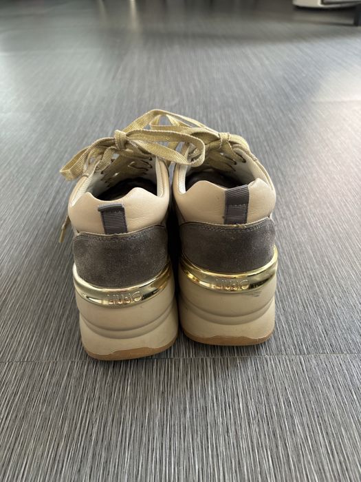 Fila strada маратонки и Liu Jo