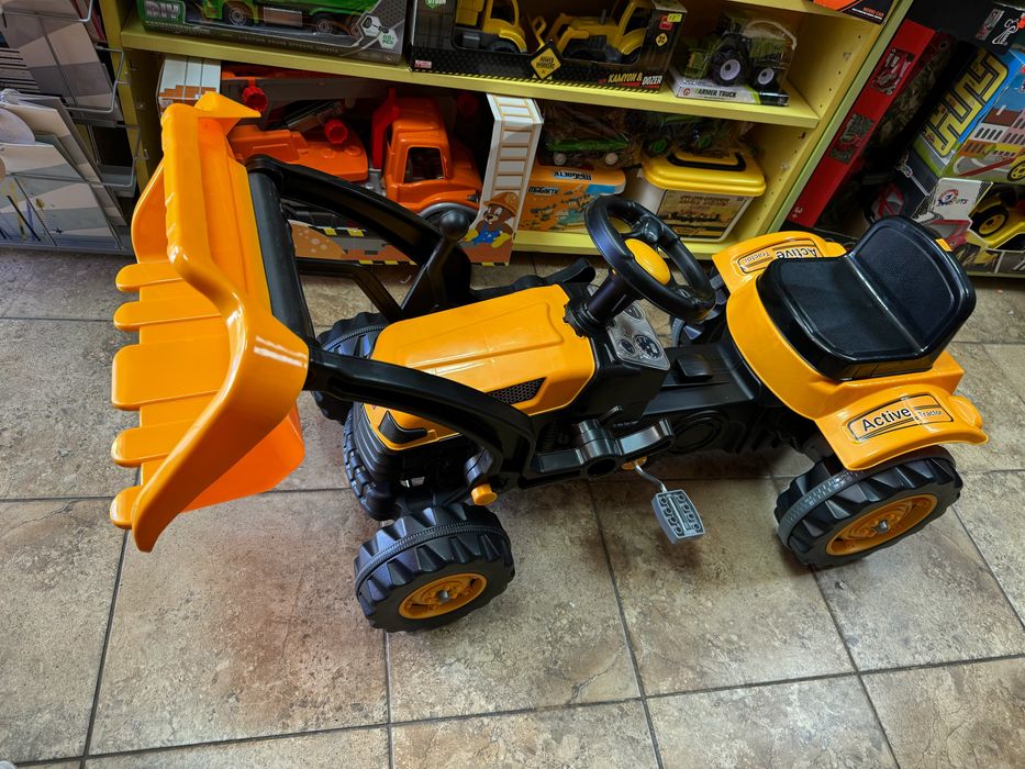 Трактор с педали и гребло