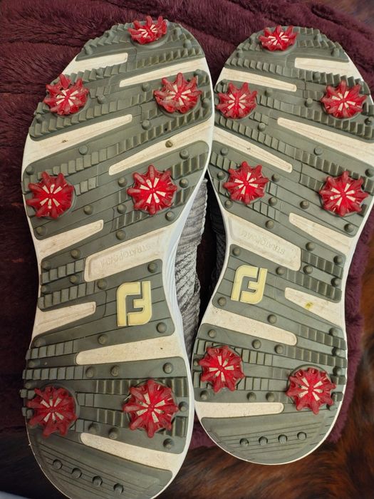 Маратонки за голф