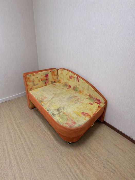 Продам раскладной диван 10 000 тг