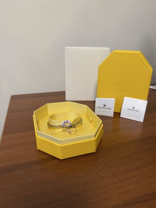 Оригинална твърда гривна Swarovski
