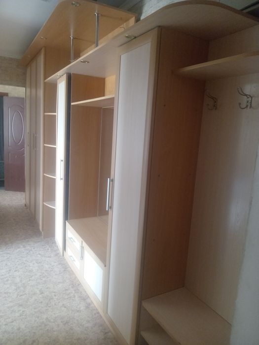 Прихожая продам!