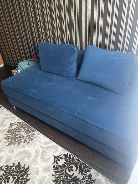 Продам стильный большой диван