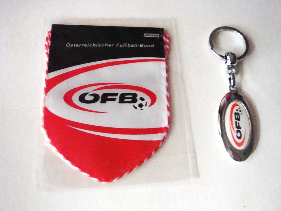 Лот фен артикули от футболни федерации