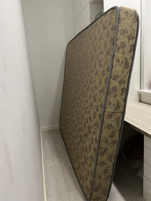 Матрас размер 180х200 см