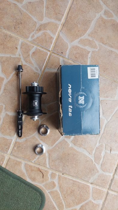 Butuc fata Novatec cu adaptor  qr sau 20 mm