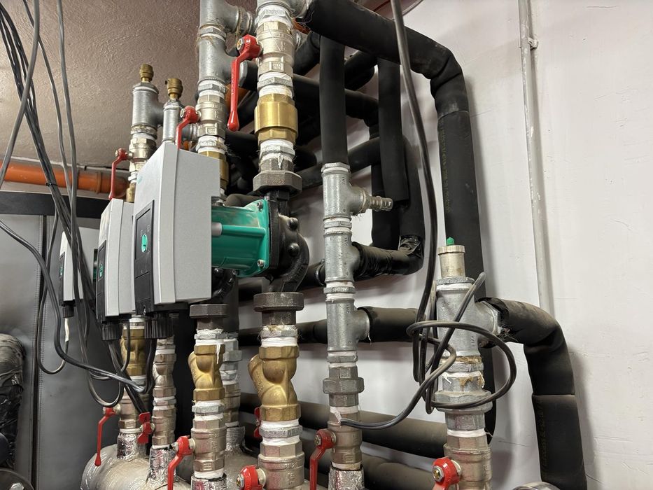 Сервиз и монтаж на термопомпи, чилъри ,климатични инсталации