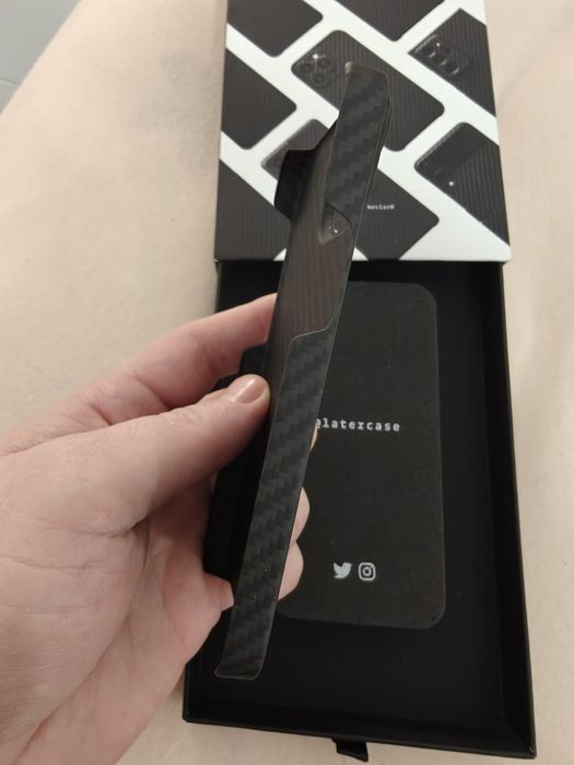 Iphone 13 mini husa fibra de carbon