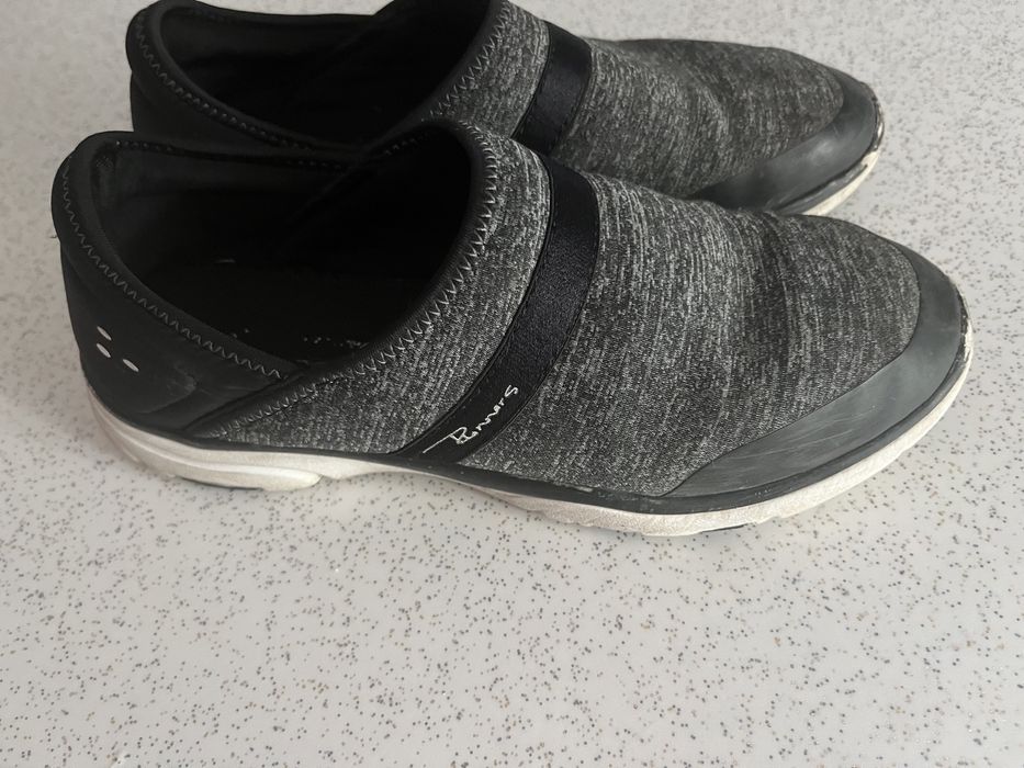 Продавам много запазени маратонки Runners 39 номер