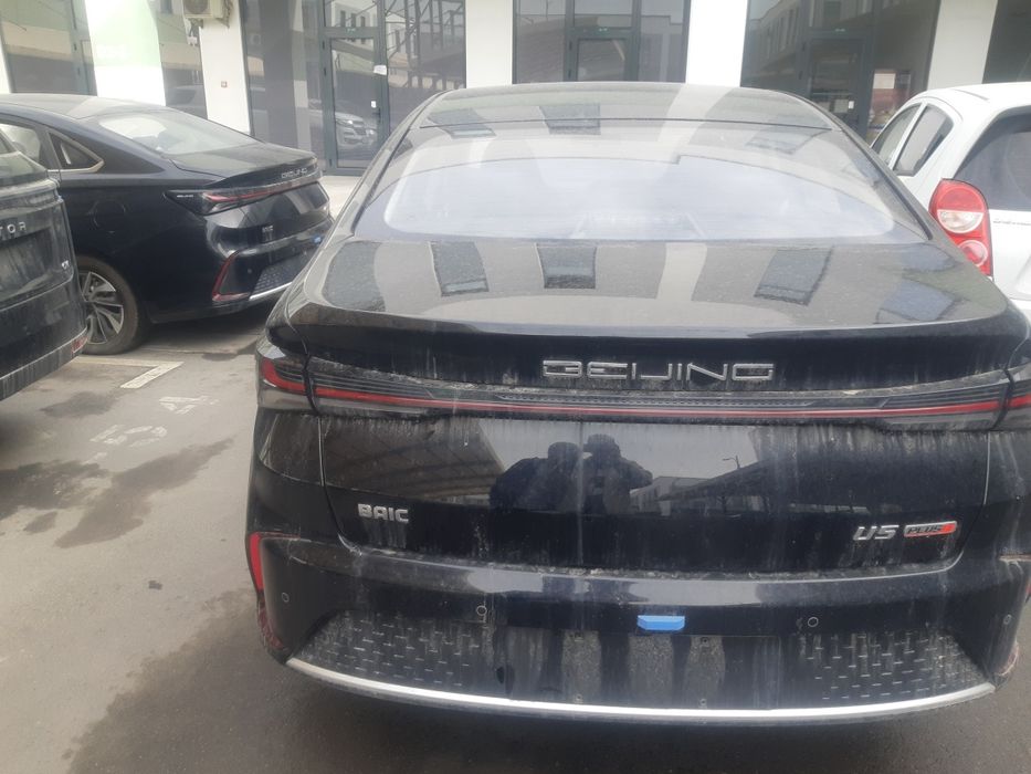 Beijing  U5 Plus 2024 qora rang 21.800$