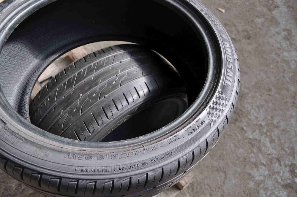 SET 2 Anvelope Vara 235/40 R19 LANDSAIL LS588 UHP 96W