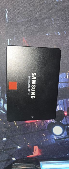 Samsung 860 PRO 512GB - Неубиваемая память (MLC), профессиональная сер
