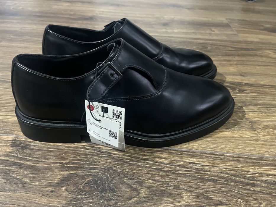 Pantofi barbari Zara