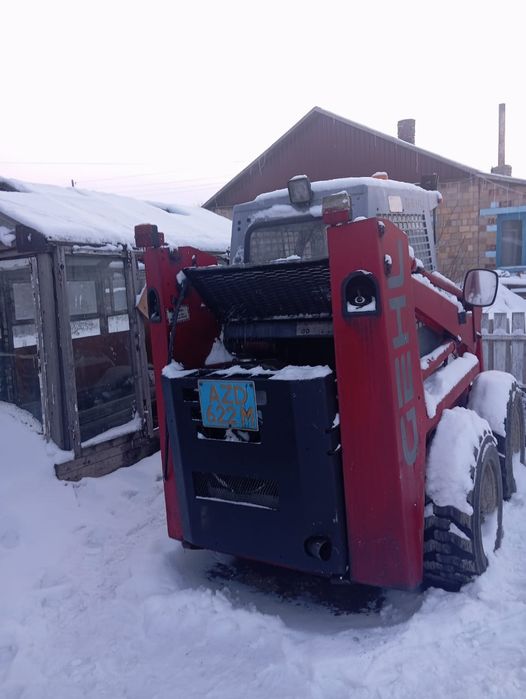 Продаётся бортоповоротный минипогрузчик