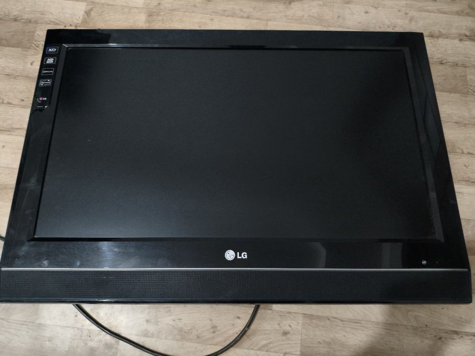 Телевизор LG не битый не крашенный