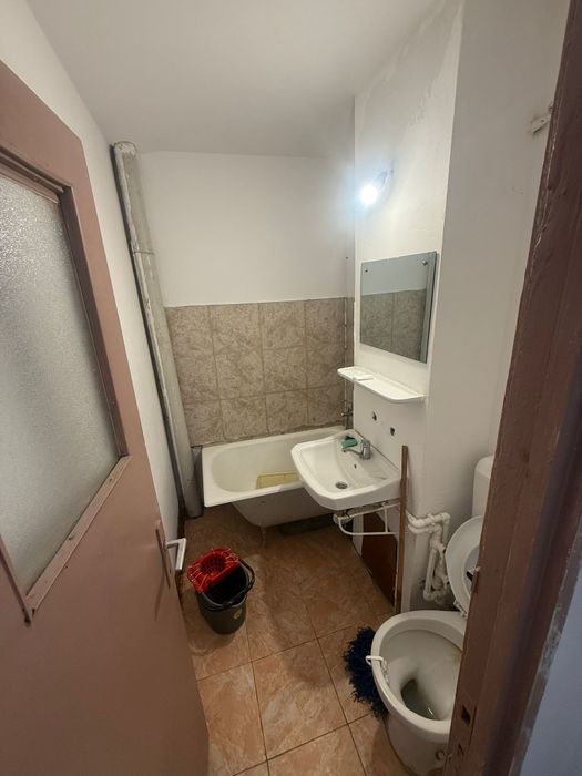 Garsonieră de închiriat