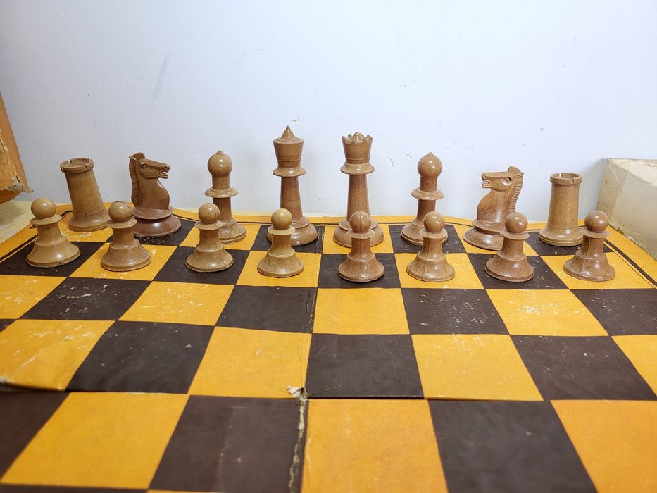 Бакелитни фигури за играна шах