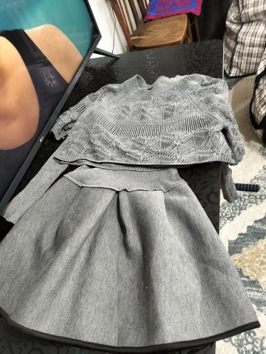 Продам женские платья