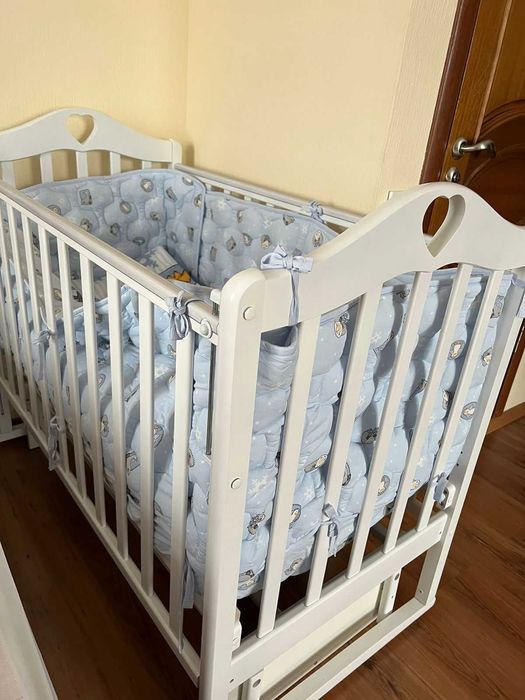 Детская кровать-манеж