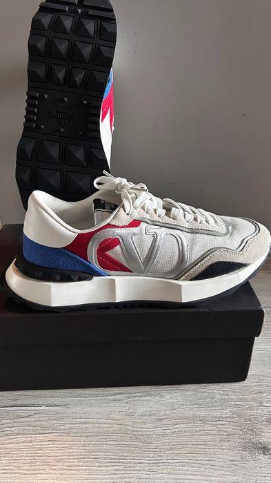 Valentino Garavani Netrunner бели 44(28,5см)