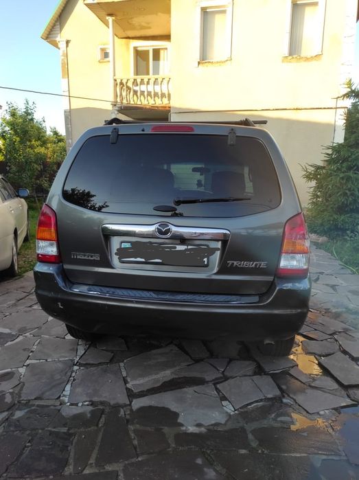 Mazda tribute 2003