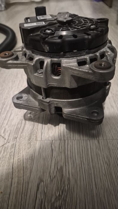 Vand alternator renault 1.0benzina